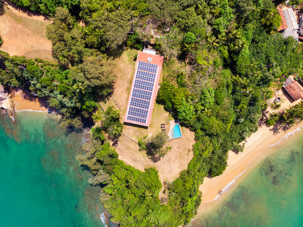 Luxury villa near beach in srilanka