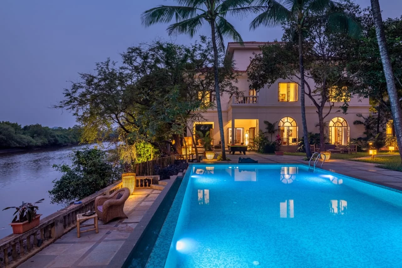 lake side luxury villas in goa