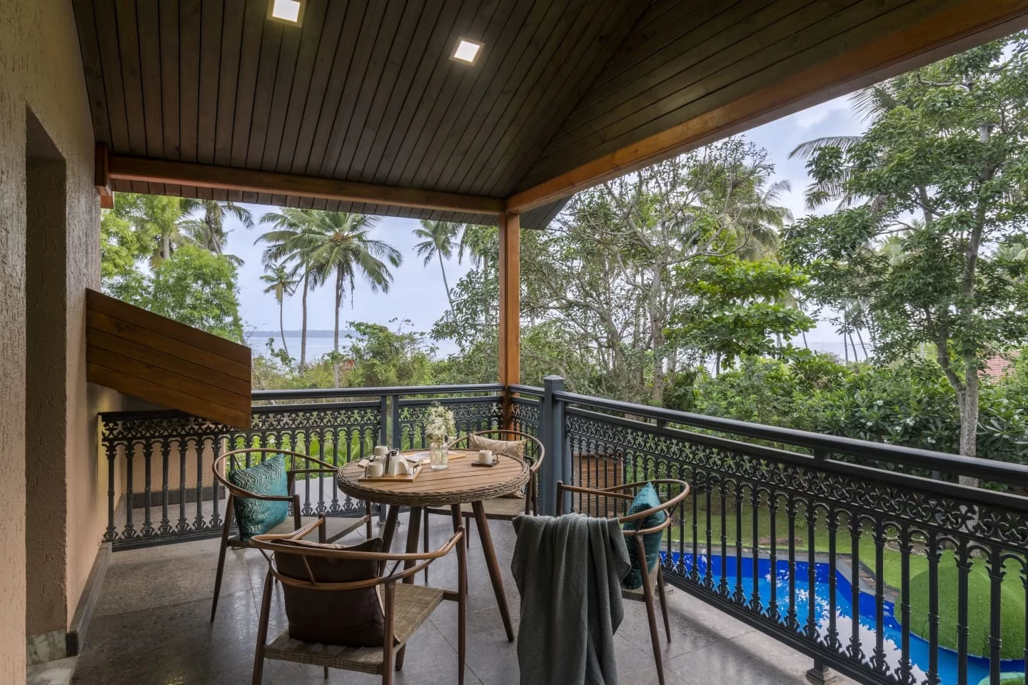 beachside bungalows in goa